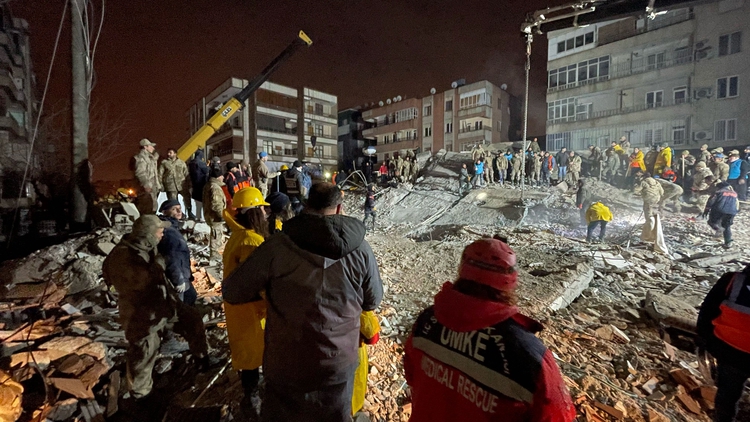 İstanbul Tabip Odası: Sahra hastanesi gerekiyor